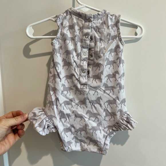 Kate Quinn onesie - Picture 2 of 3